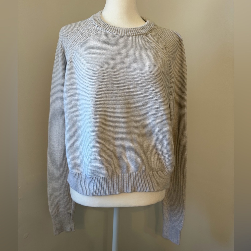 FRENCH CONNECTION
WOMENS SIZE M SWEATER PULLOVERS DOVE GREY